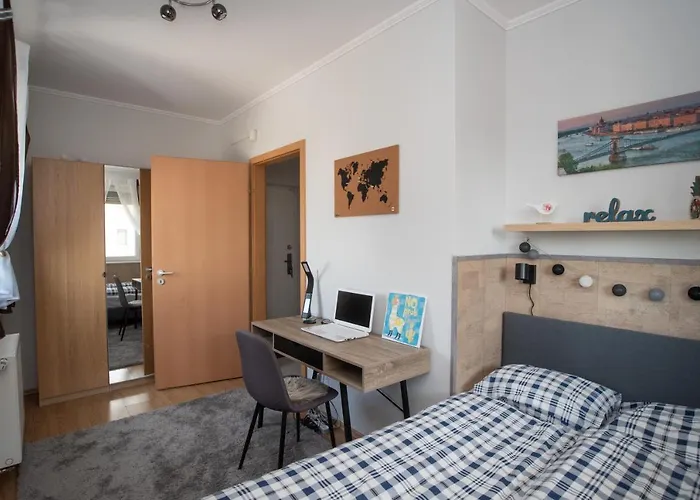 Sunny Near With 2br, Ac And Free Parking * 베체스